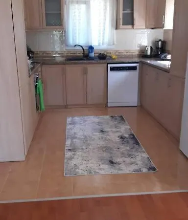 Muestakil Bahce Ve Havuz Olanagi Sunan, Genis Villa فيلة *